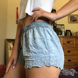 Flowy denim shorts